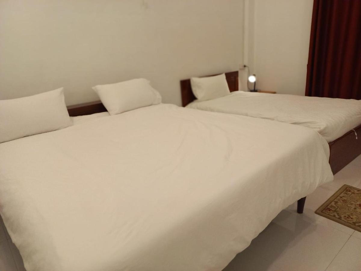 Sipanya Guesthouse Muang Phônsavan Esterno foto