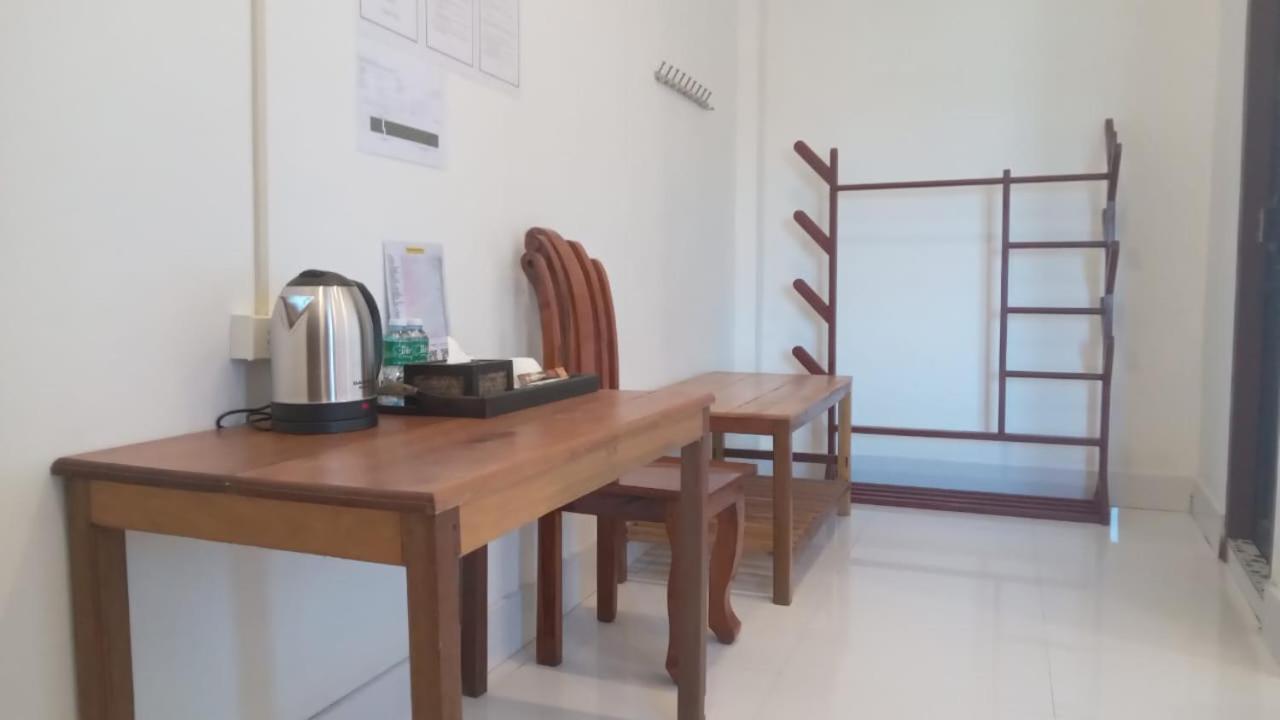 Sipanya Guesthouse Muang Phônsavan Esterno foto